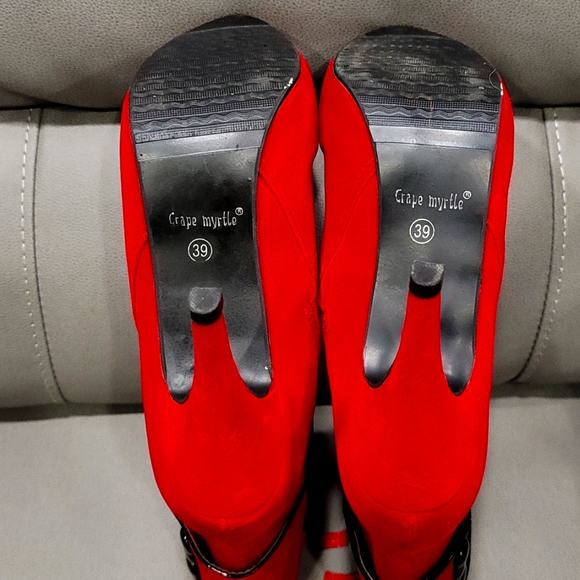 Crape Myrtle Woman's Scarlet Button Felt Boots - Picture 5 of 5